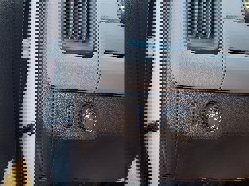 Used 2022 Chevrolet Colorado W/T w/ WT Convenience Package image 13