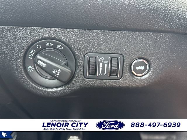 Used 2023 Dodge Challenger SXT w/ Blacktop Package RWD image 19