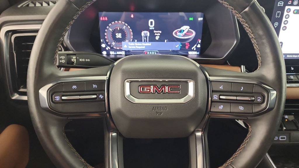 Used 2024 GMC Canyon AT4 w/ AT4 Premium Package AWD/4WD image 12