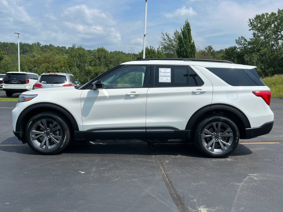 Certified 2024 Ford Explorer XLT w/ Equipment Group 202A AWD/4WD image 41