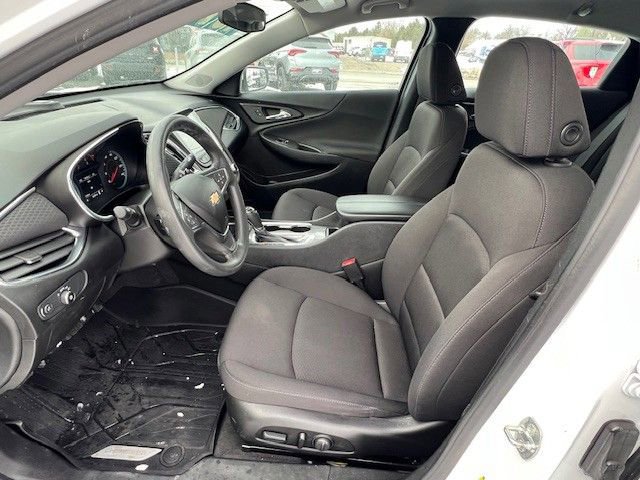 Used 2020 Chevrolet Malibu LT image 12