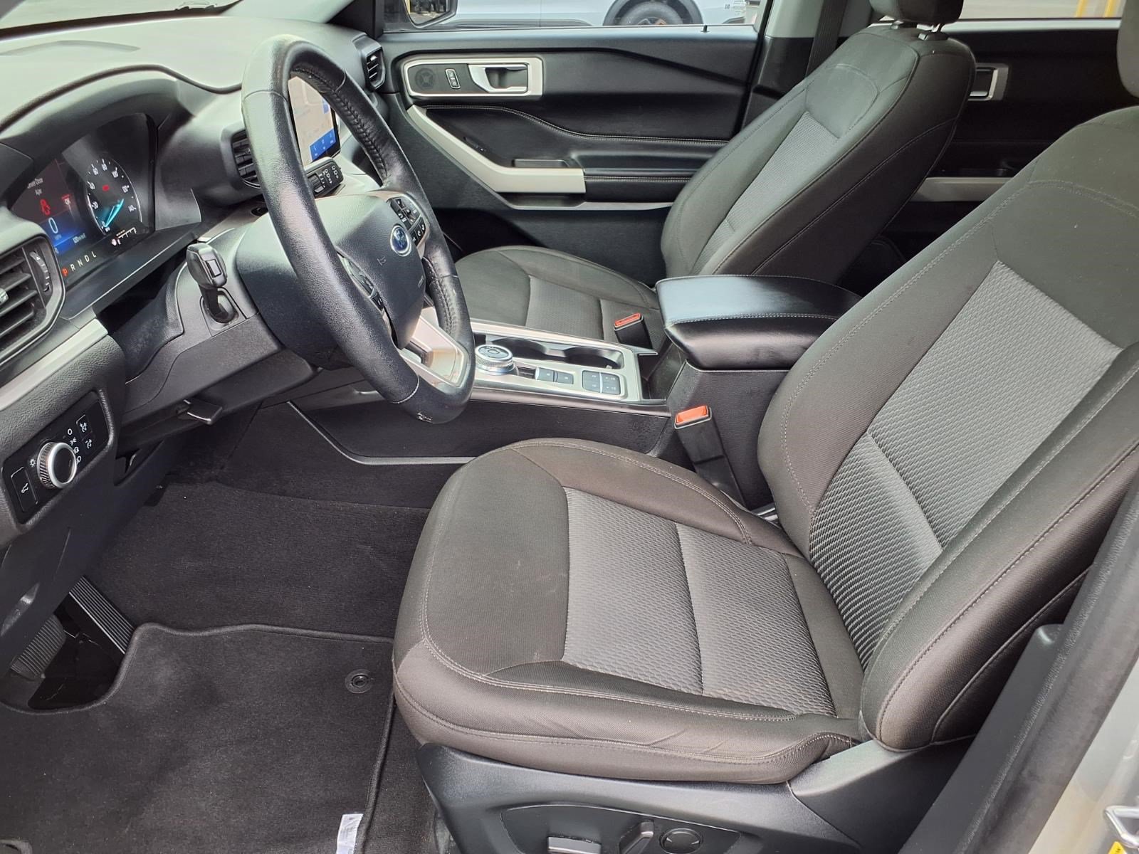 Certified 2024 Ford Explorer XLT RWD image 14