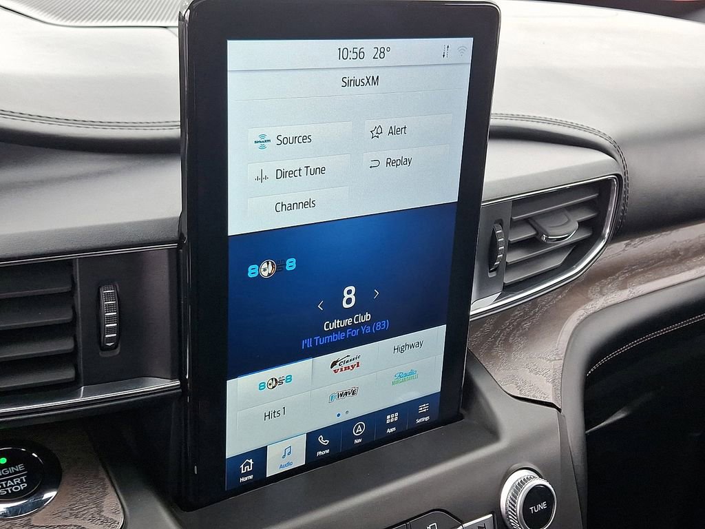 Certified 2020 Ford Explorer Platinum w/ Premium Technology Package image 20