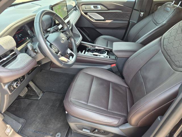 Certified 2025 Ford Explorer Platinum w/ LUX Leather Package AWD/4WD image 12