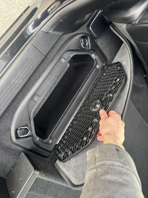 Used 2025 RAM 1500 Laramie w/ Sport Appearance Package image 27