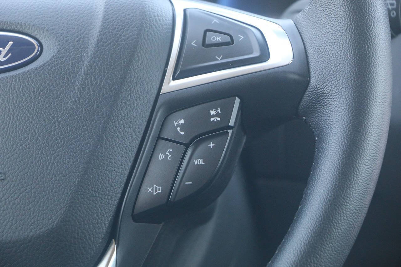 Certified 2024 Ford Edge SEL w/ Convenience Package AWD/4WD image 18