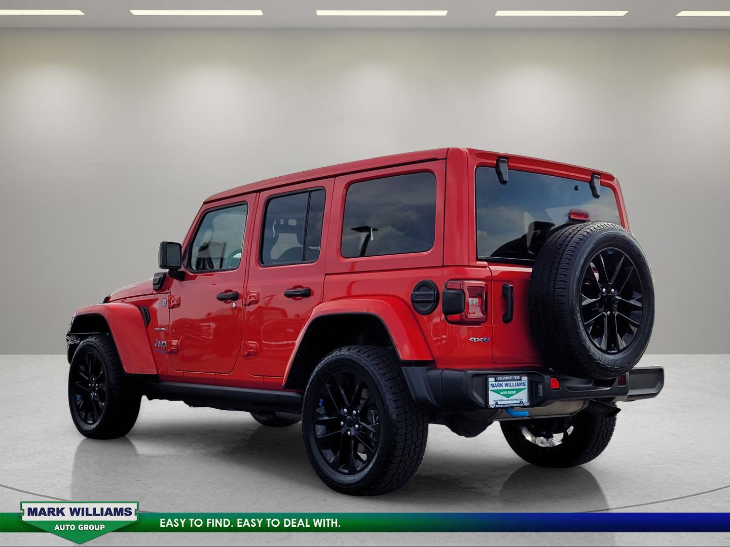 Used 2022 Jeep Wrangler Unlimited Sahara w/ Cold Weather Group AWD/4WD image 6