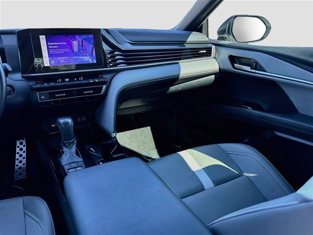 Used 2025 Toyota Camry SE w/ Convenience Package FWD image 23