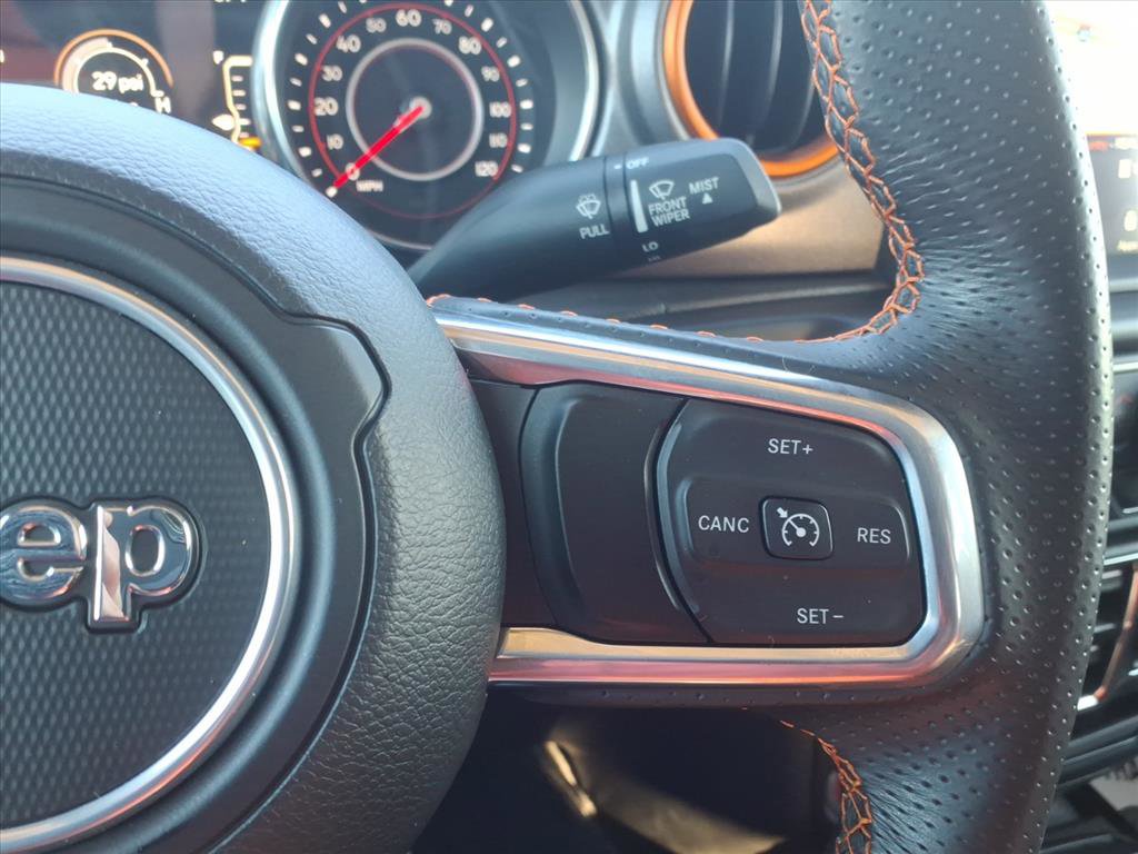 Used 2022 Jeep Gladiator Mojave w/ Trailer Tow Package image 17