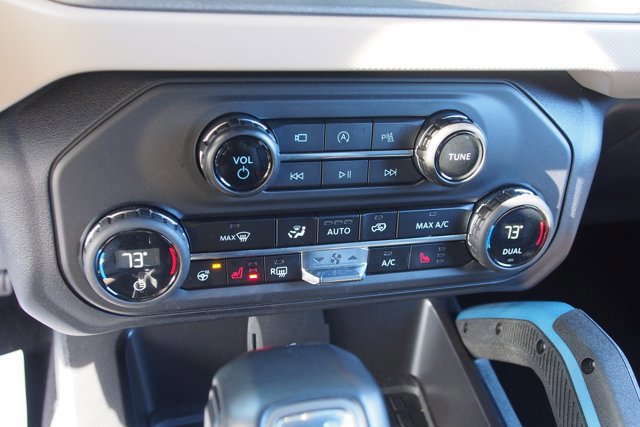 Certified 2024 Ford Bronco Wildtrak image 25