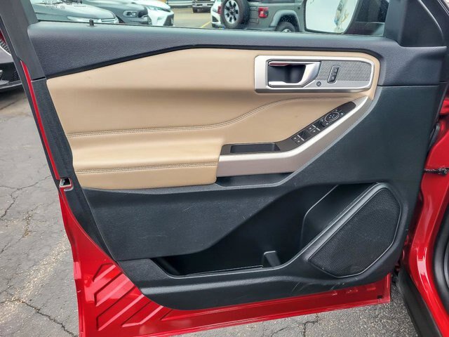 Certified 2024 Ford Explorer Limited AWD/4WD image 24