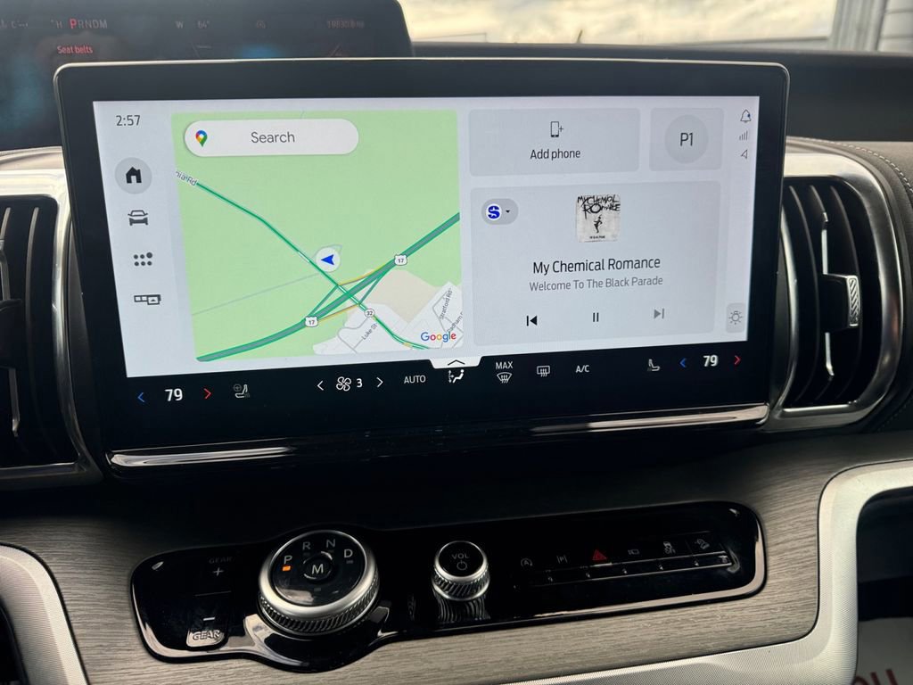 Certified 2025 Ford Expedition Max Platinum image 24