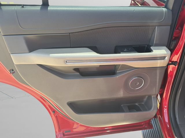 Certified 2020 Ford Expedition XLT w/ Cargo Package RWD image 16