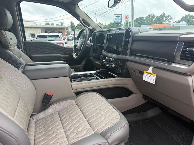 Certified 2026 Ford F450 Platinum w/ Platinum Plus Package AWD/4WD image 17