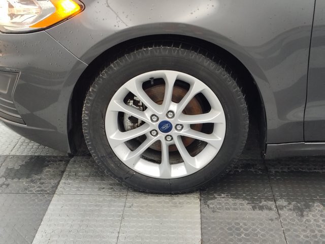 Certified 2019 Ford Fusion SE FWD image 14