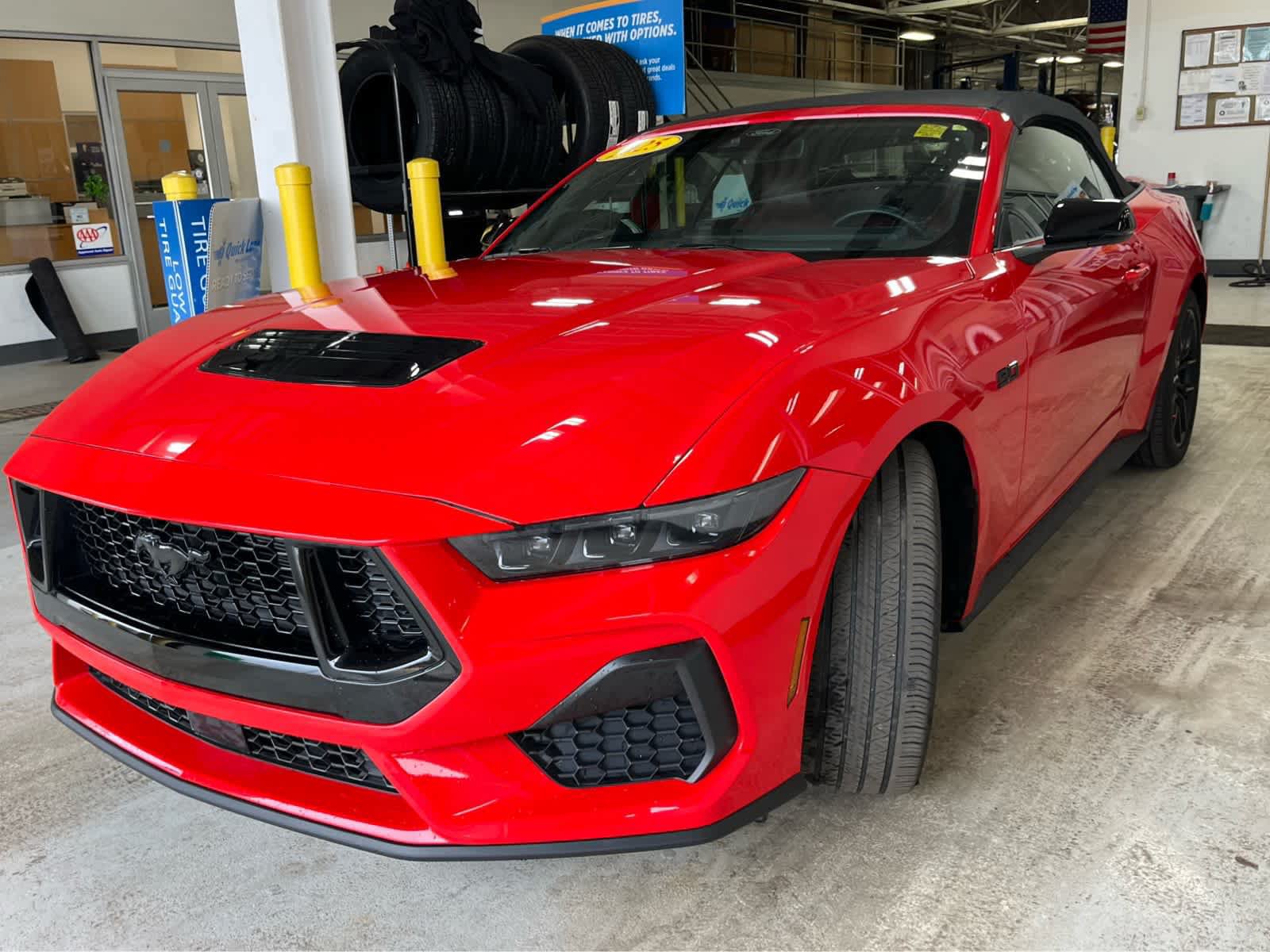 Certified 2025 Ford Mustang GT Premium RWD image 3