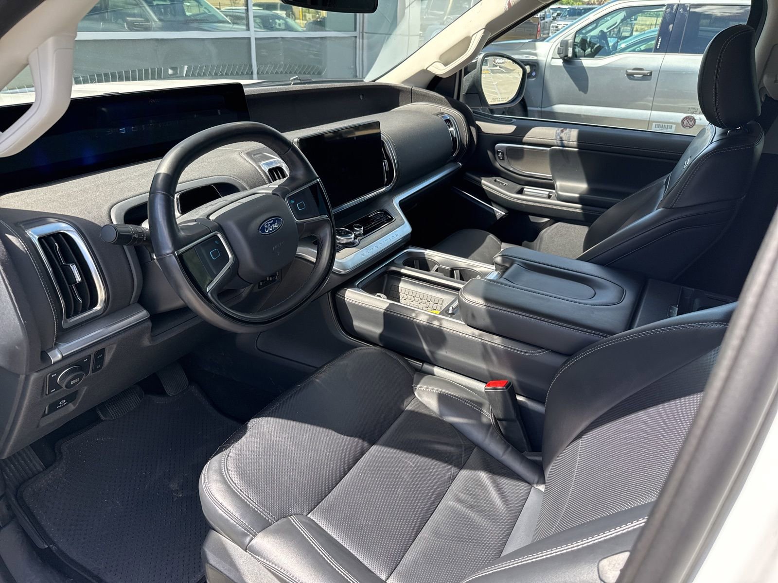 Certified 2025 Ford Expedition Max Platinum AWD/4WD image 9