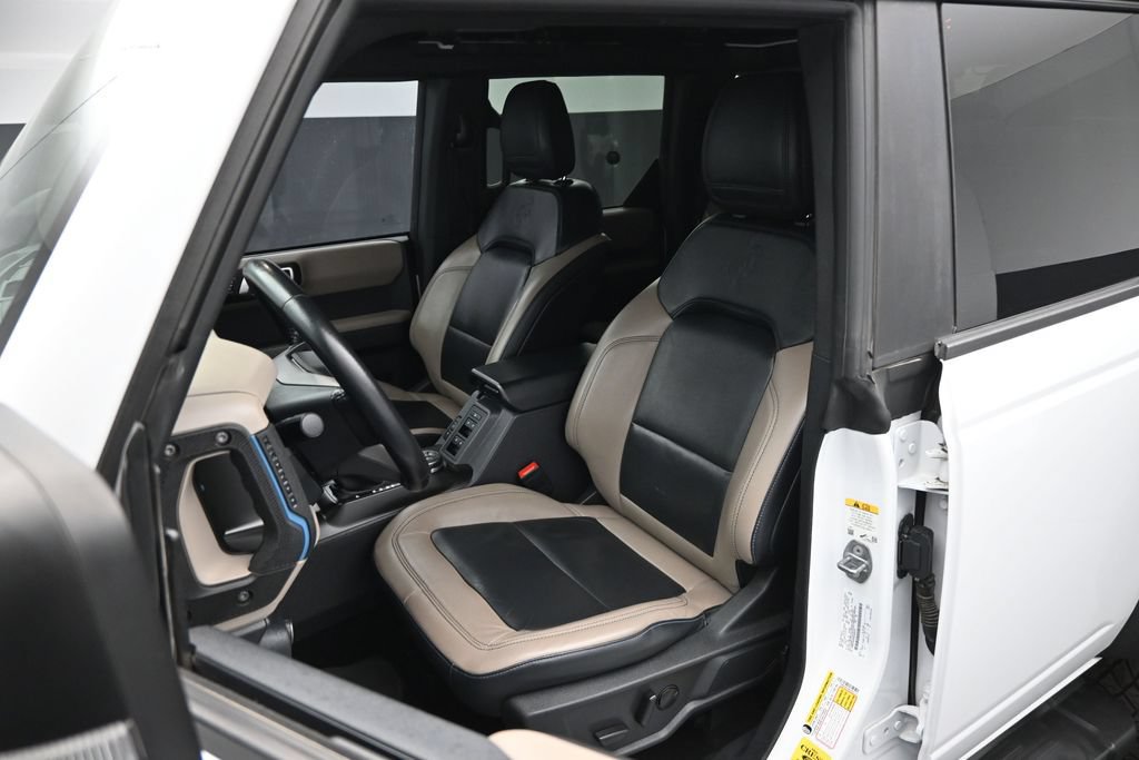 Certified 2022 Ford Bronco Wildtrak AWD/4WD image 9