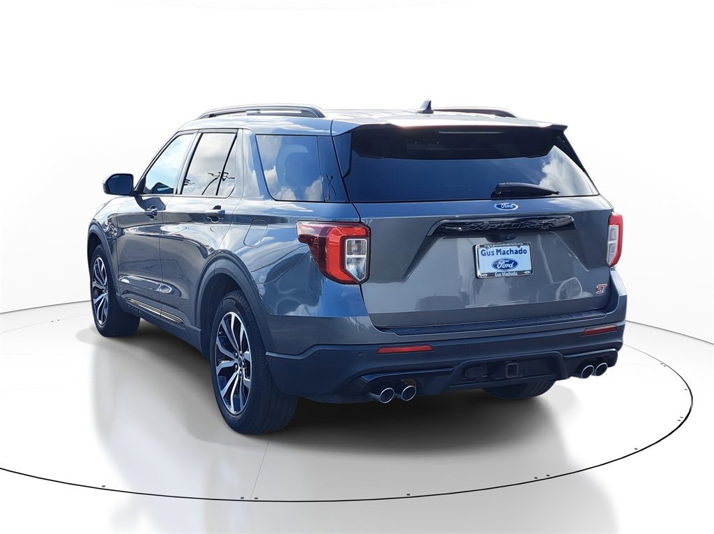 Certified 2022 Ford Explorer ST image 2