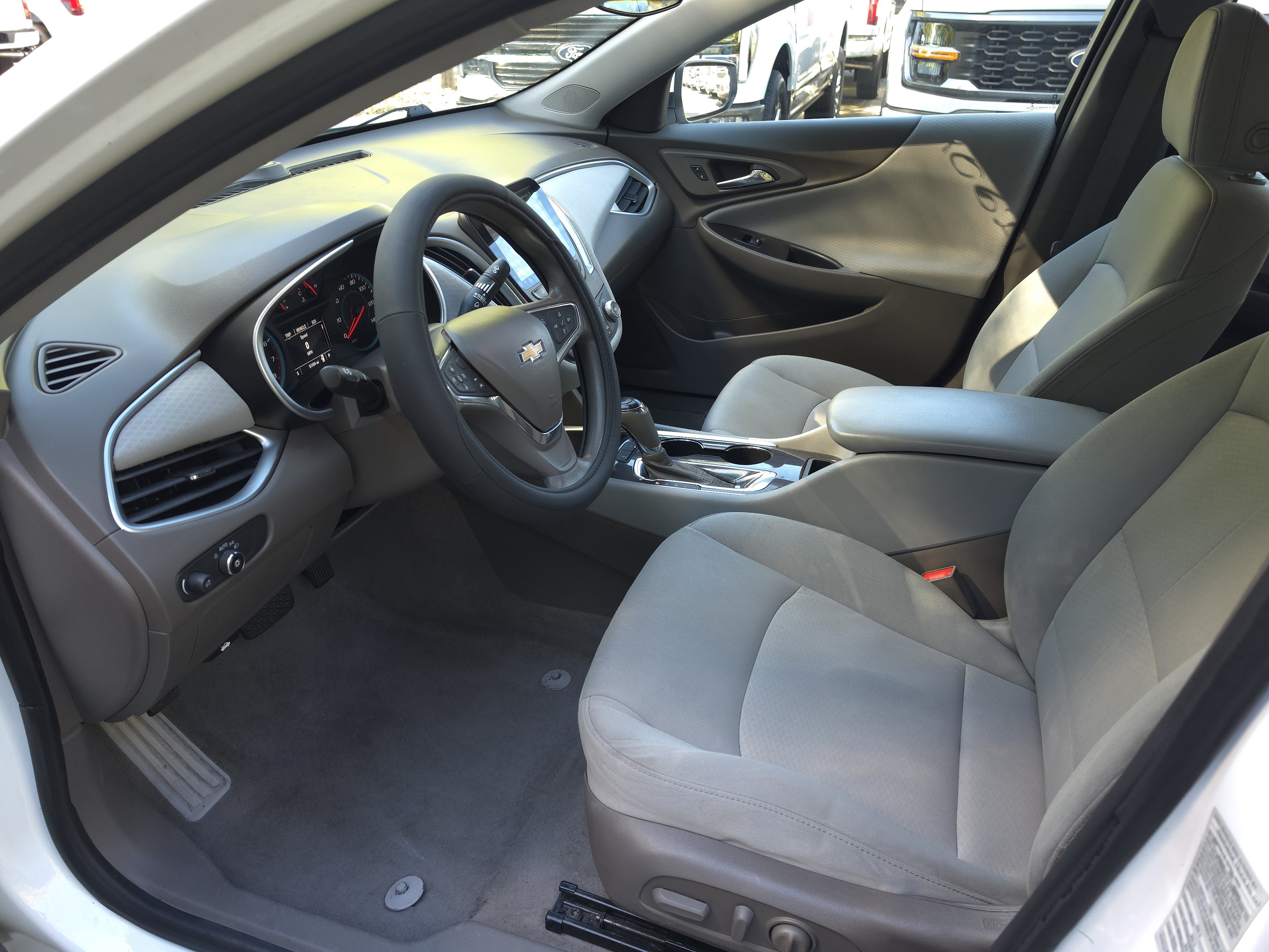 Used 2020 Chevrolet Malibu LS w/ Driver Confidence Package II FWD image 11