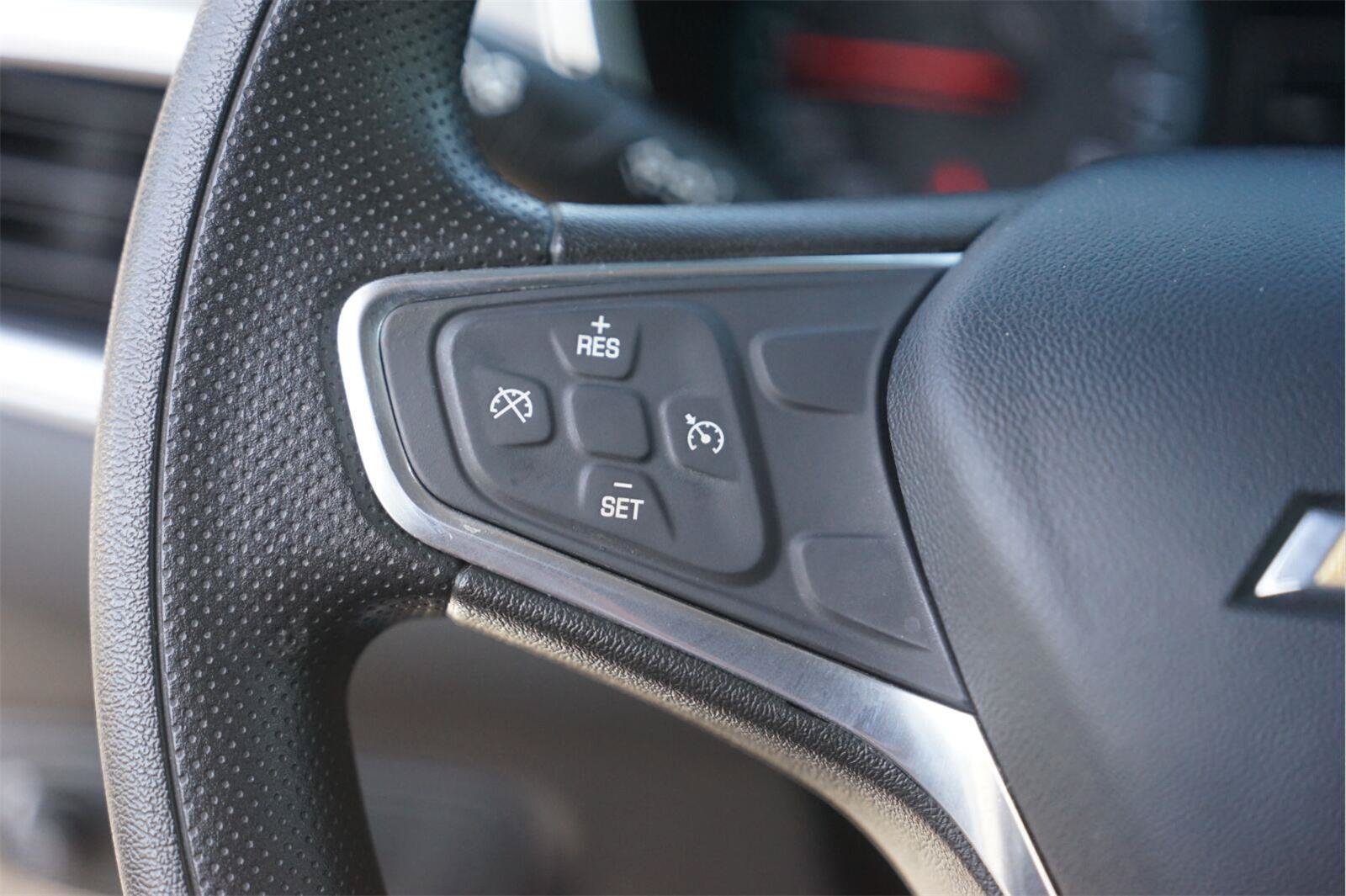 Used 2019 Chevrolet Equinox LS FWD image 22