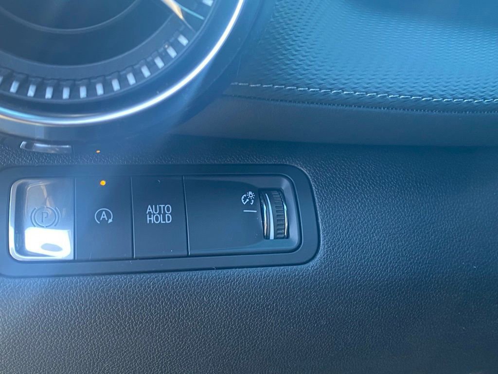 Used 2025 Chevrolet Equinox LT w/ Convenience Package II image 12