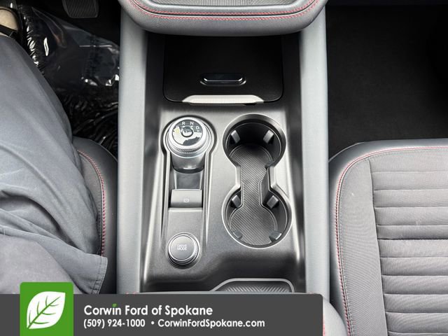 Certified 2025 Ford Explorer ST-Line image 33