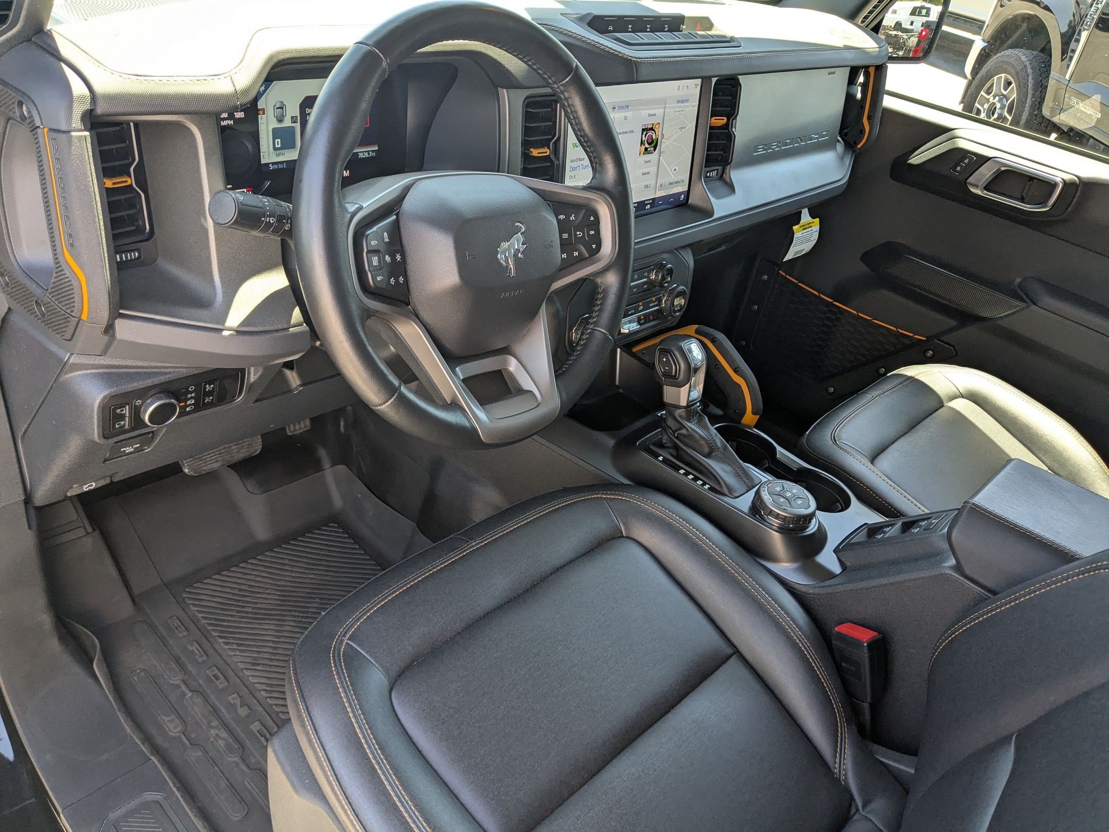 Certified 2024 Ford Bronco Badlands AWD/4WD image 19