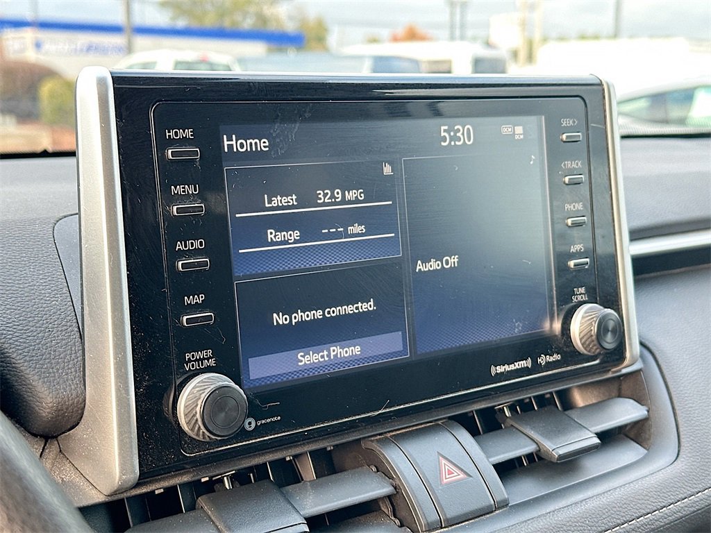 Used 2021 Toyota RAV4 XLE w/ Convenience Package image 14