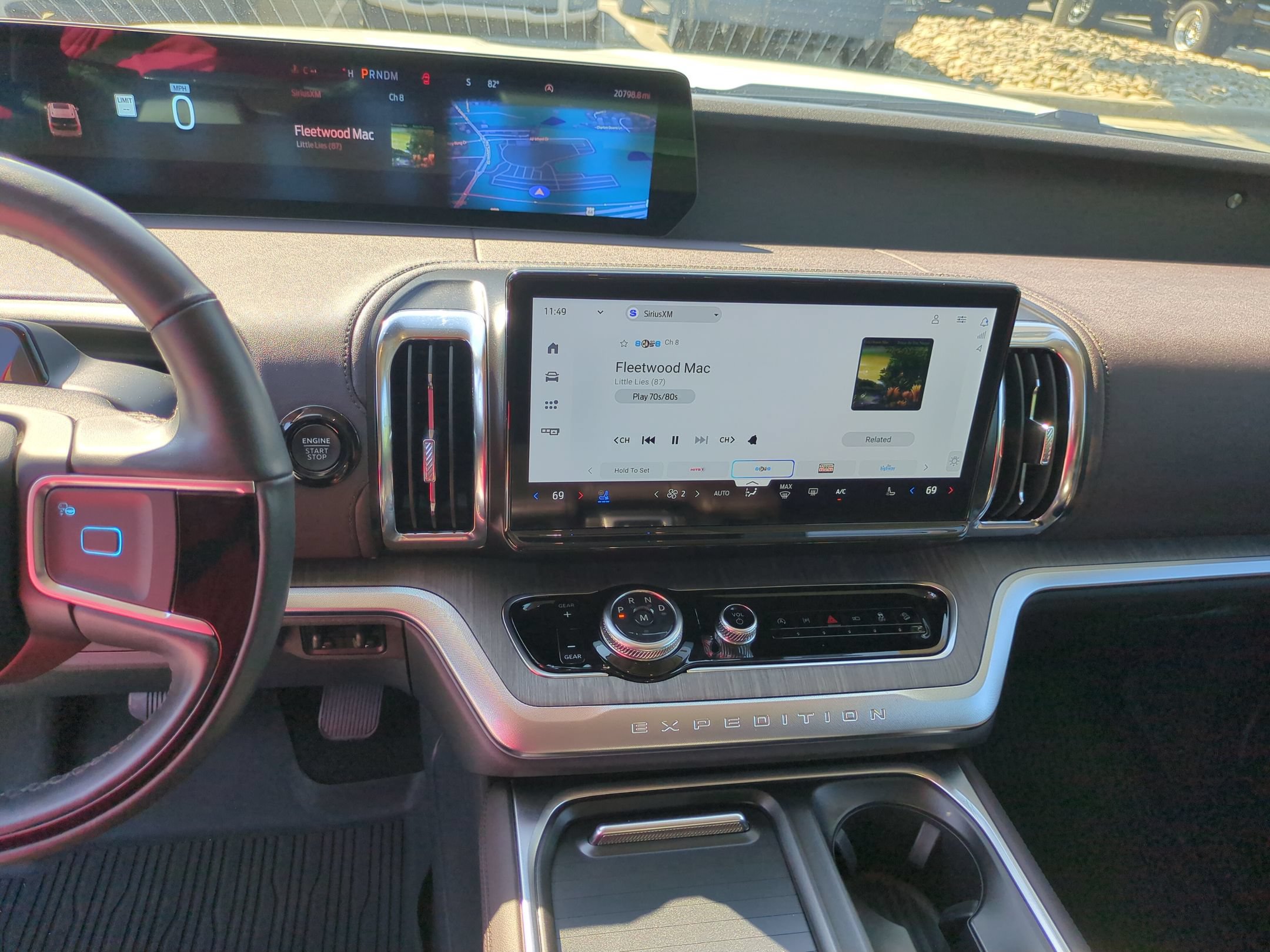 Certified 2025 Ford Expedition Max Platinum w/ Platinum Ultimate Package AWD/4WD image 23