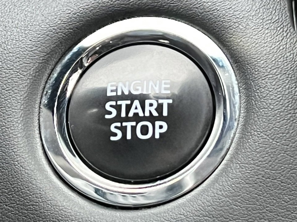 Used 2023 Toyota Highlander Limited image 35