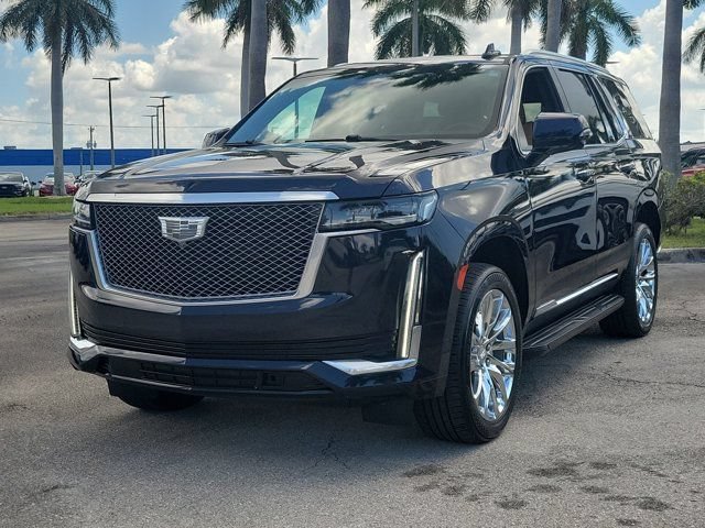 Used 2023 Cadillac Escalade Premium Luxury w/ LPO, Radiant Package AWD/4WD image 3