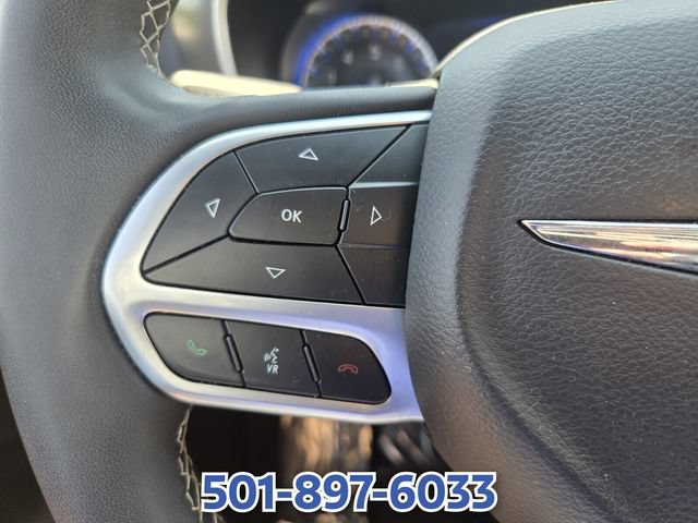 Used 2025 Chrysler Pacifica Select FWD image 30