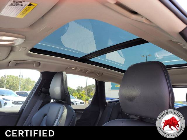 Used 2024 Volvo XC60 B5 Core AWD/4WD image 25