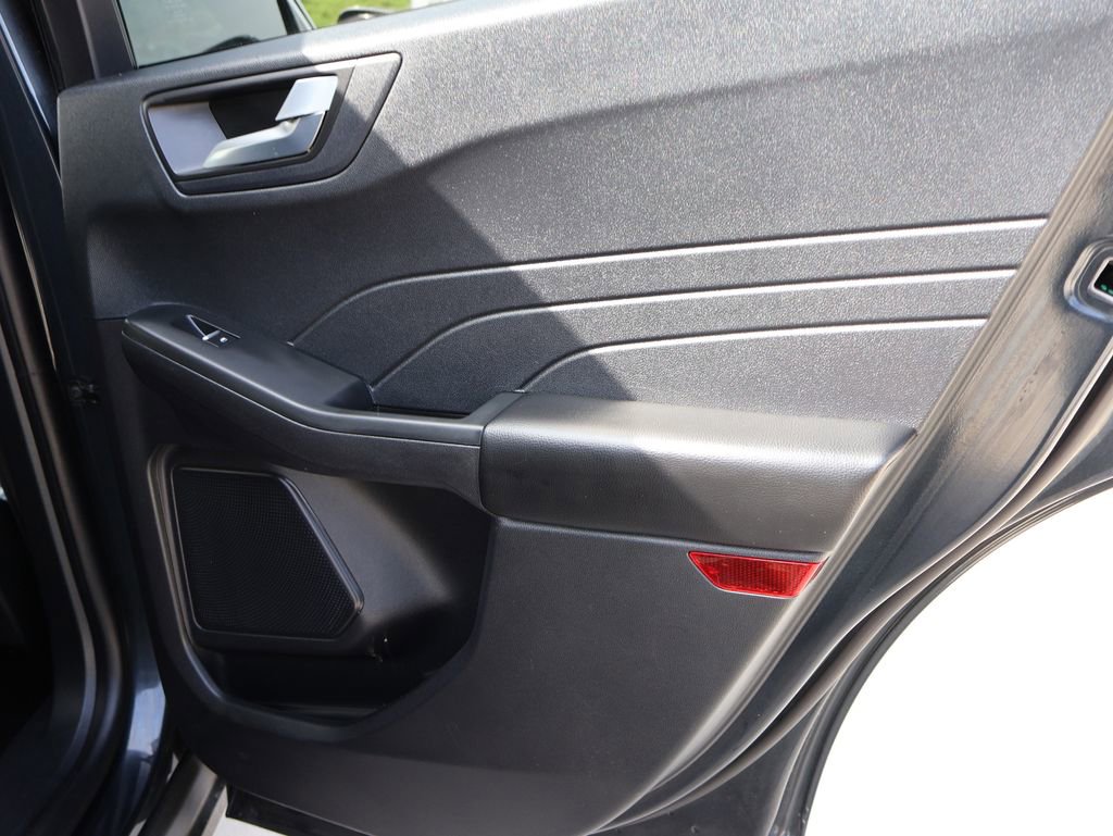 Certified 2022 Ford Escape SEL FWD image 11