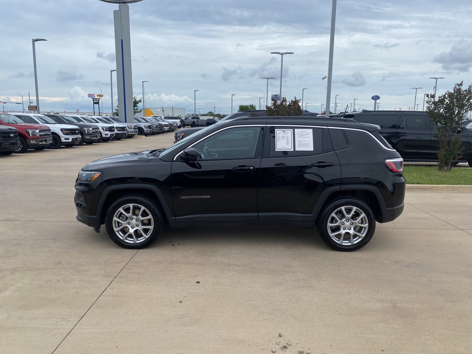 Used 2023 Jeep Compass Latitude AWD/4WD video 2