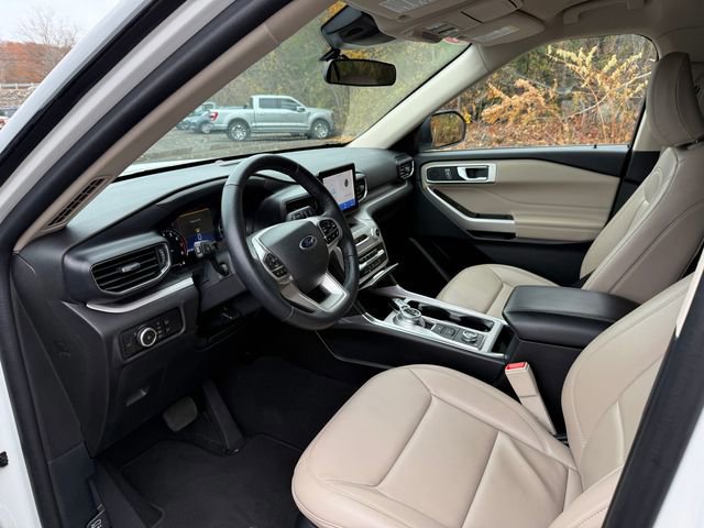 Certified 2023 Ford Explorer XLT w/ Equipment Group 202A image 13