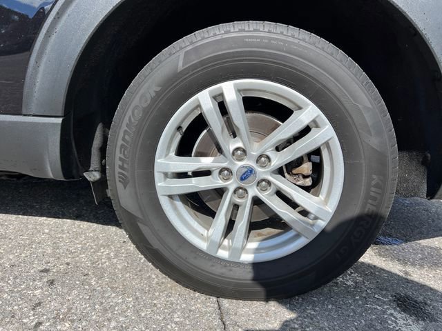 Certified 2022 Ford Explorer XLT w/ Equipment Group 202A image 15