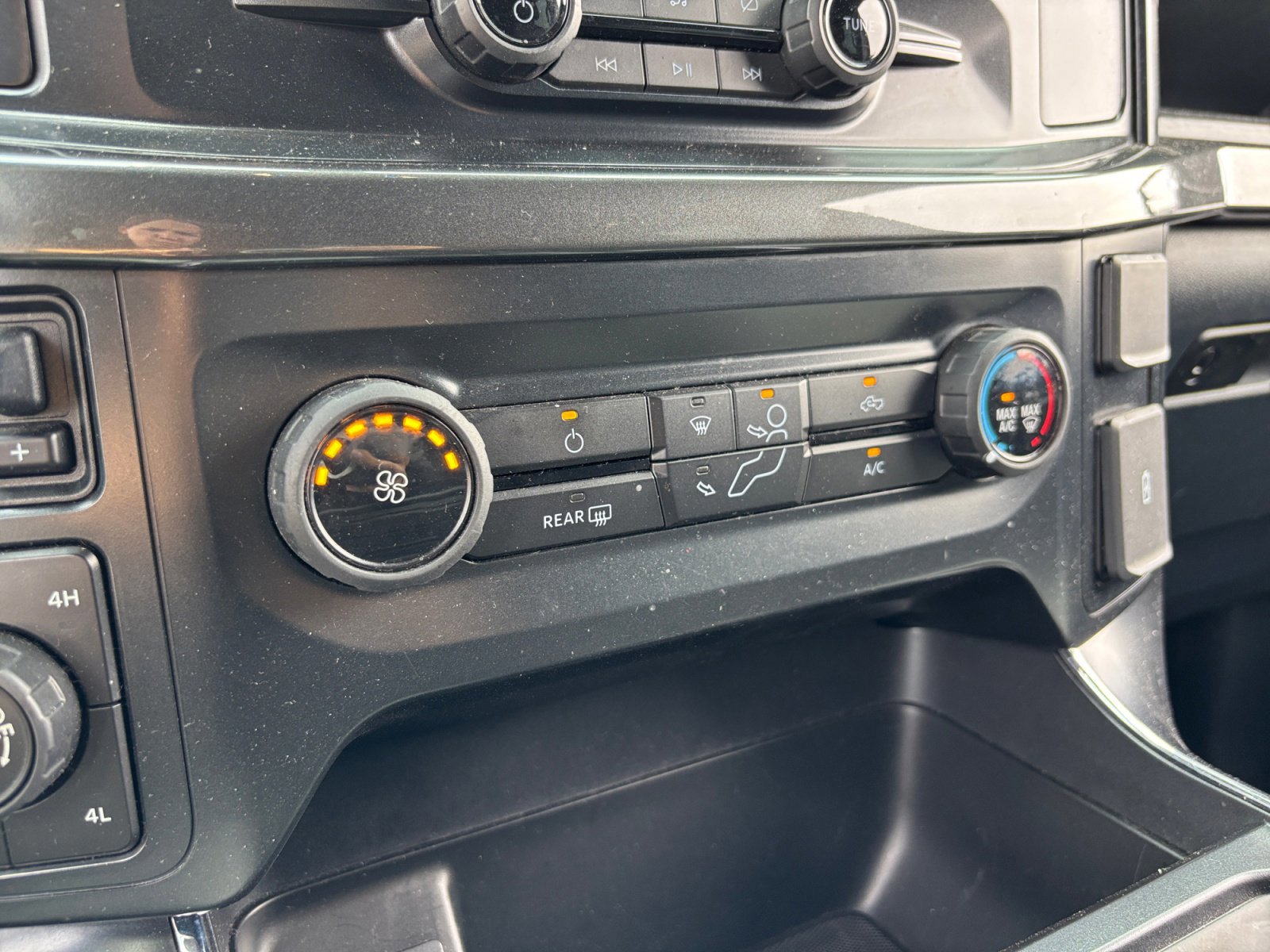 Certified 2022 Ford F150 XL w/ STX Appearance Package AWD/4WD image 30