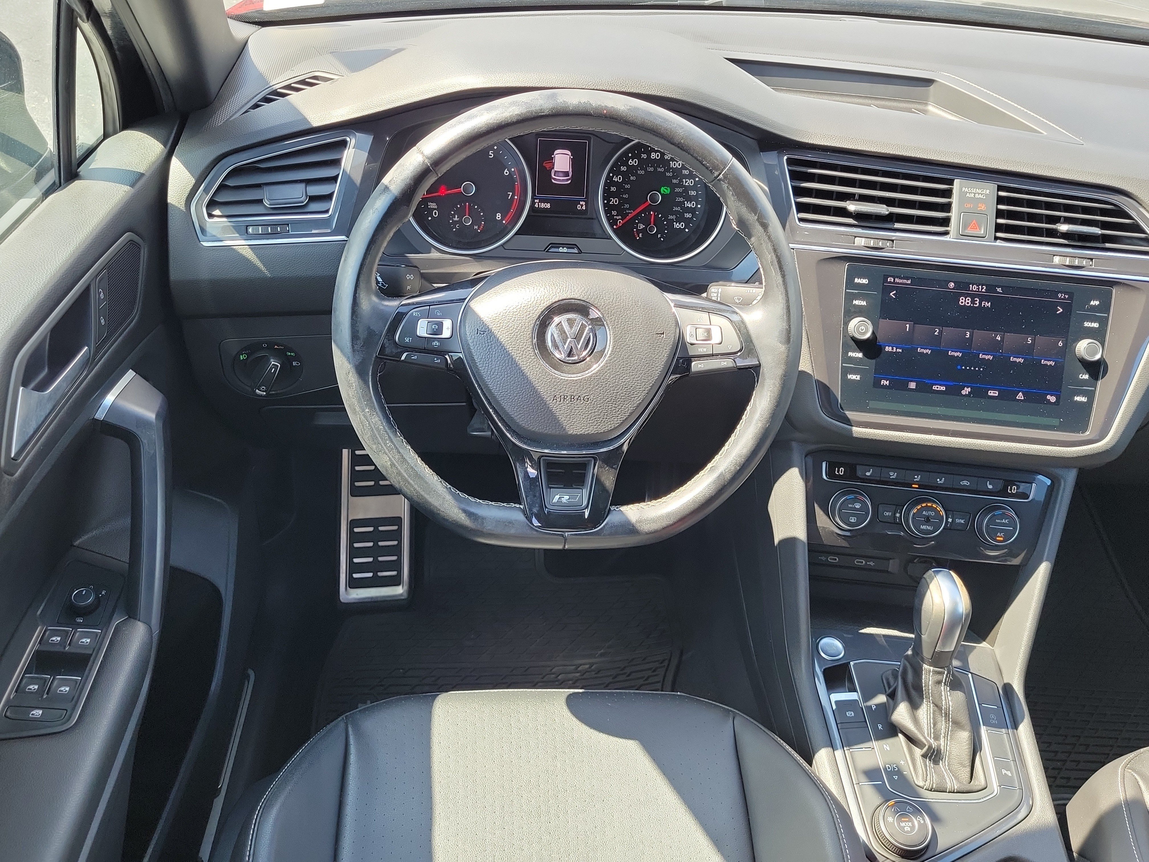 Used 2021 Volkswagen Tiguan SE R-Line AWD/4WD image 17