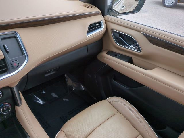 Used 2021 Chevrolet Tahoe Premier AWD/4WD image 17