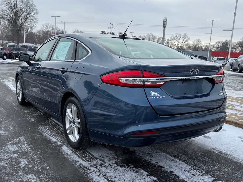 Certified 2018 Ford Fusion SE w/ Fusion SE Technology Package image 4