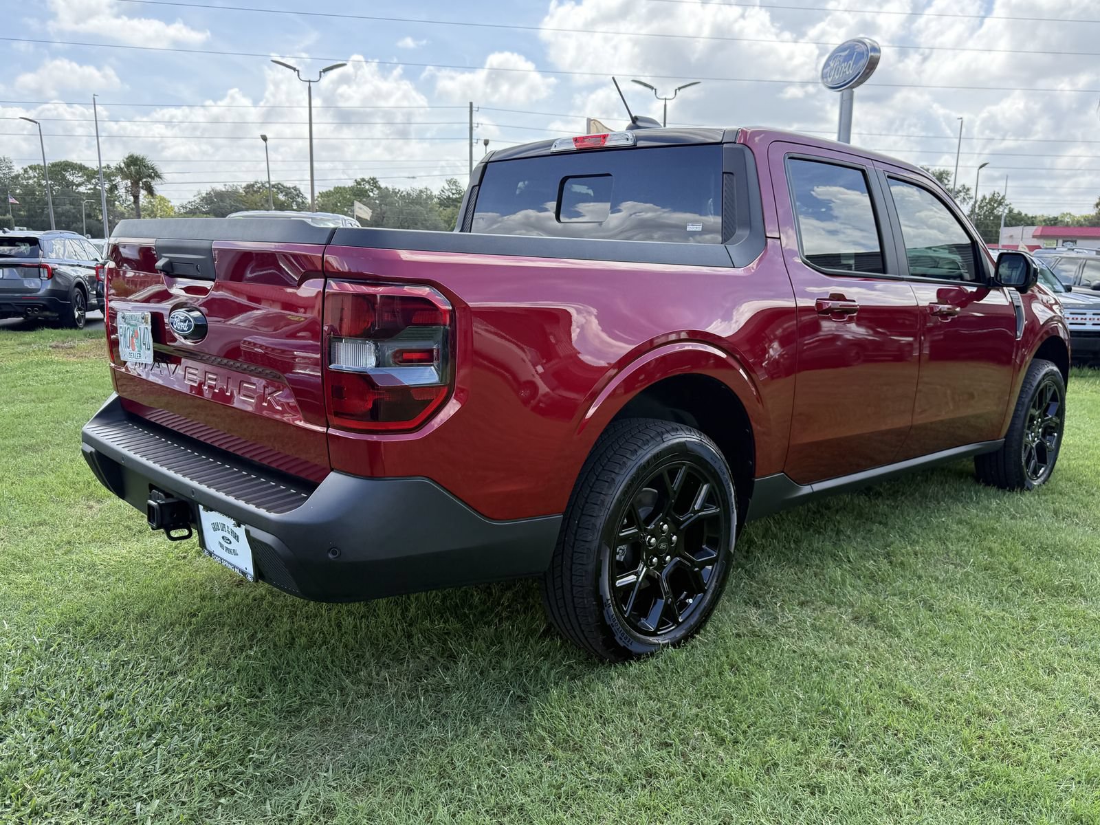 Certified 2026 Ford Maverick Lariat w/ Black Appearance Package AWD/4WD image 5