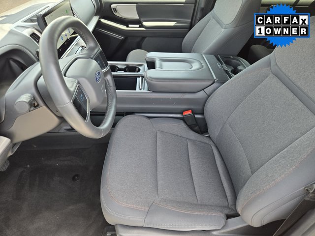 Certified 2025 Ford Expedition Active AWD/4WD image 11