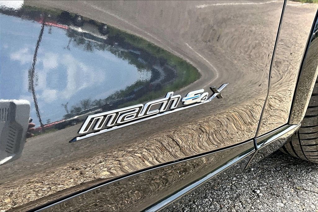 Certified 2022 Ford Mustang Mach-E Premium AWD/4WD image 8