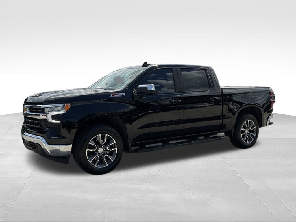 Used 2023 Chevrolet Silverado 1500 LT w/ Z71 Off-Road Package AWD/4WD image 2