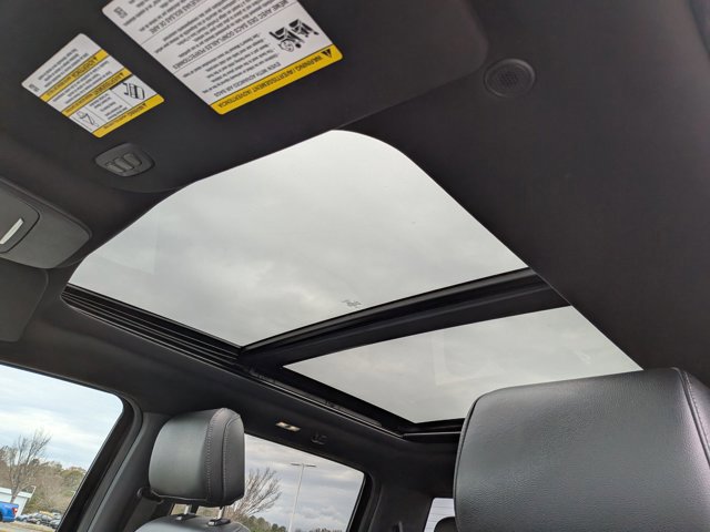 Certified 2022 Ford F150 Lariat w/ Equipment Group 502A High image 26