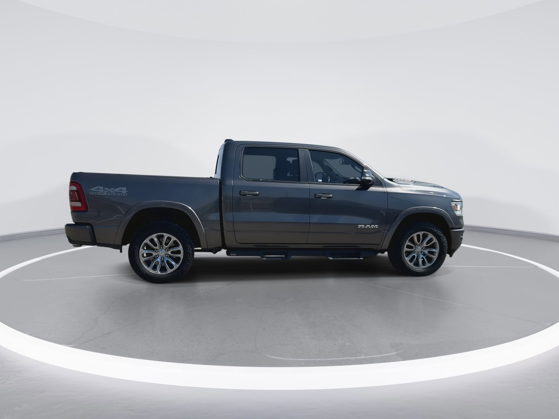 Used 2019 RAM 1500 Laramie image 3