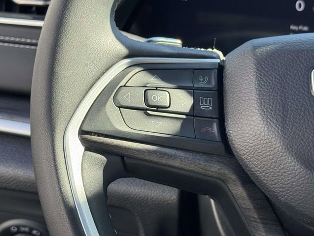Used 2024 Jeep Grand Cherokee Limited AWD/4WD image 25