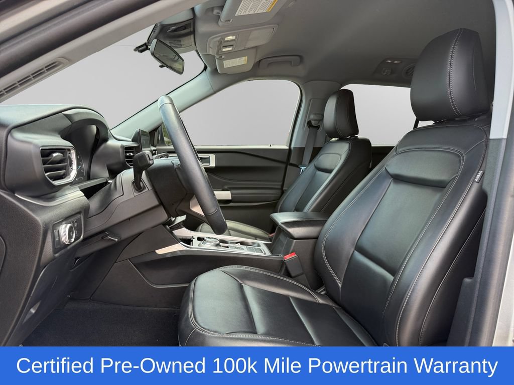 Certified 2022 Ford Explorer XLT w/ Equipment Group 202A RWD image 9